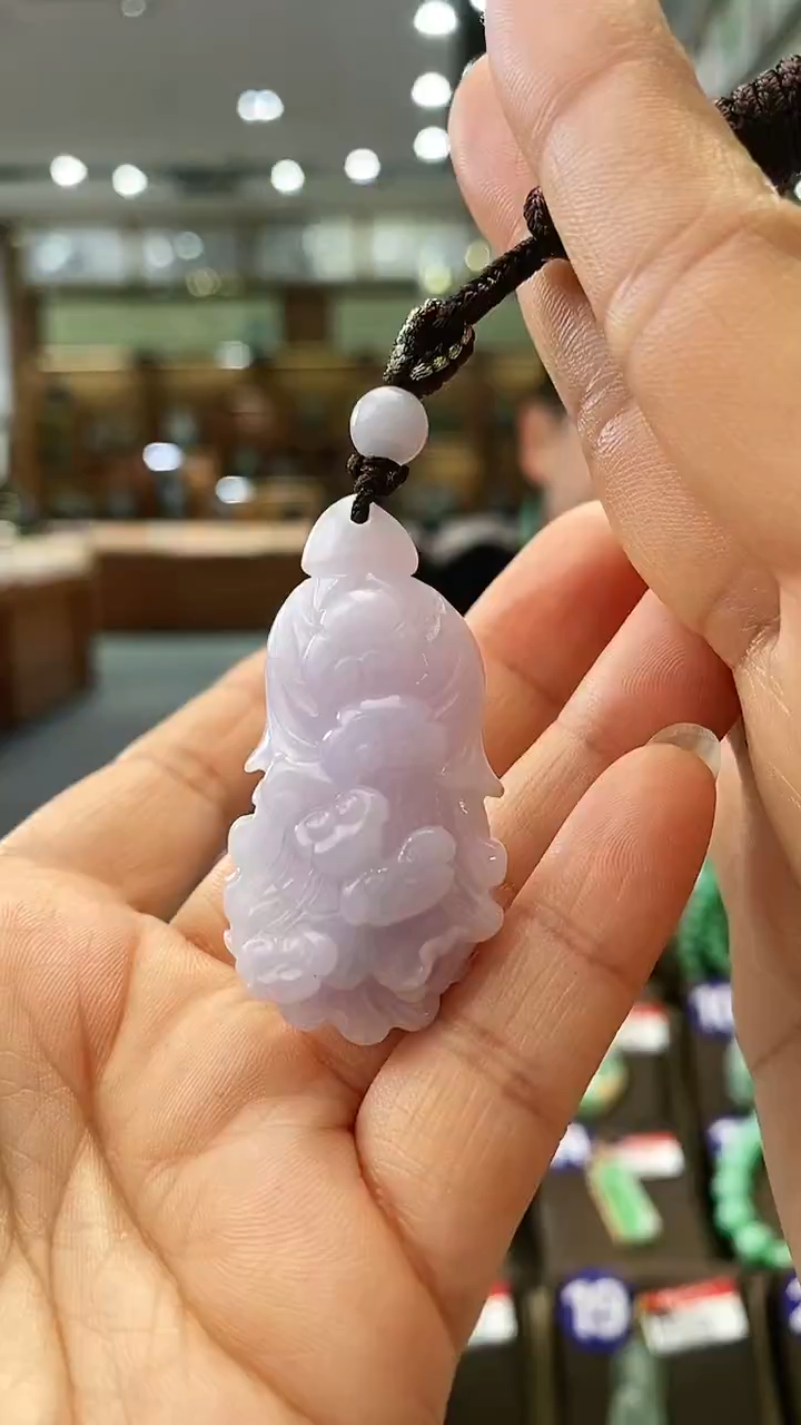 【闪购商品】翡翠颈饰未镶嵌白菜