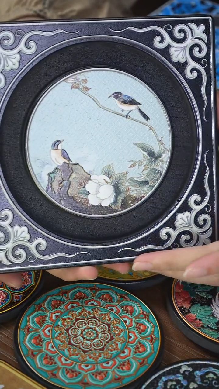 壹藏贰宝青色花鸟小壶承