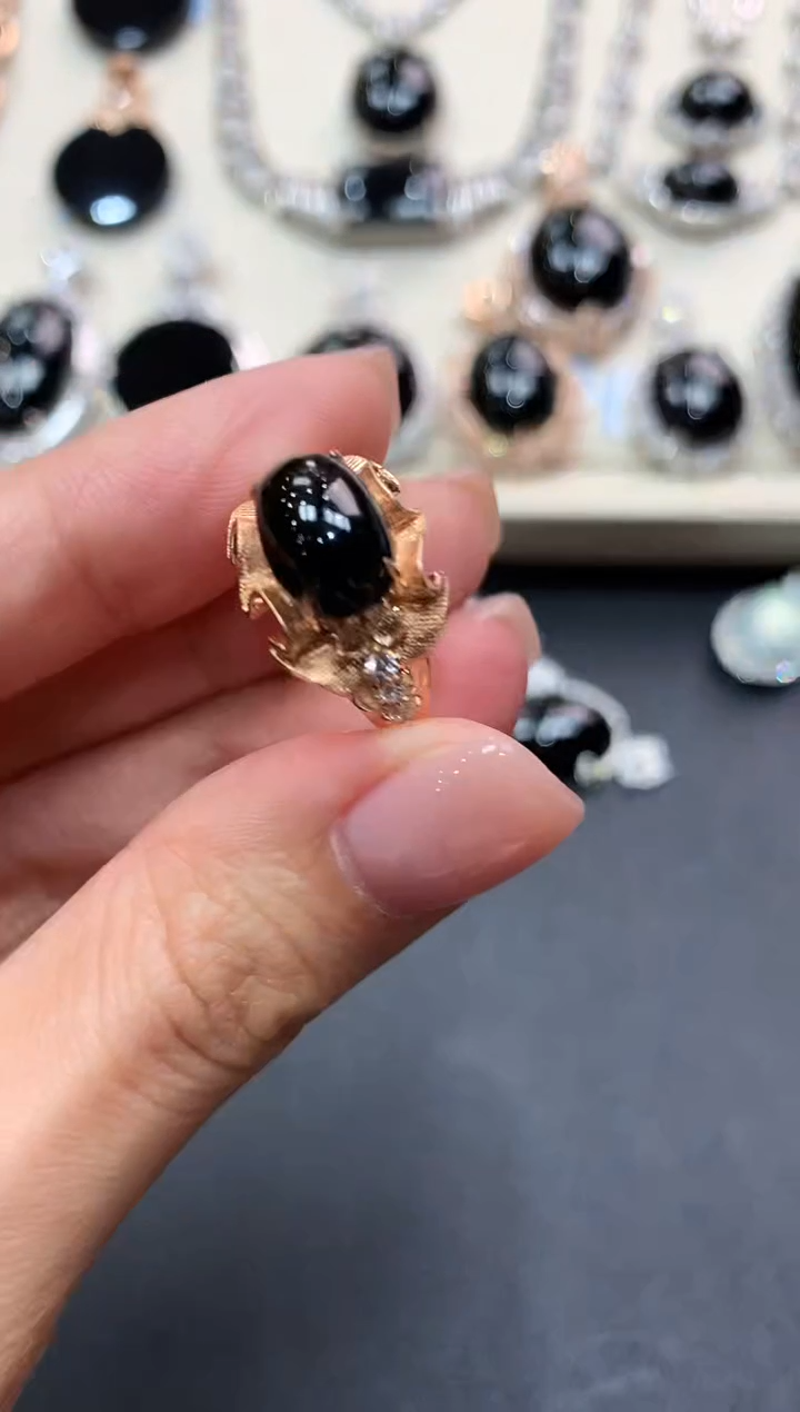 【闪购商品】翡翠戒指18K金镶嵌q89       无鉴赏  