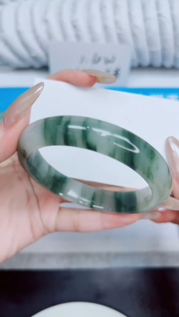 未镶嵌手镯石英质玉73/60.3