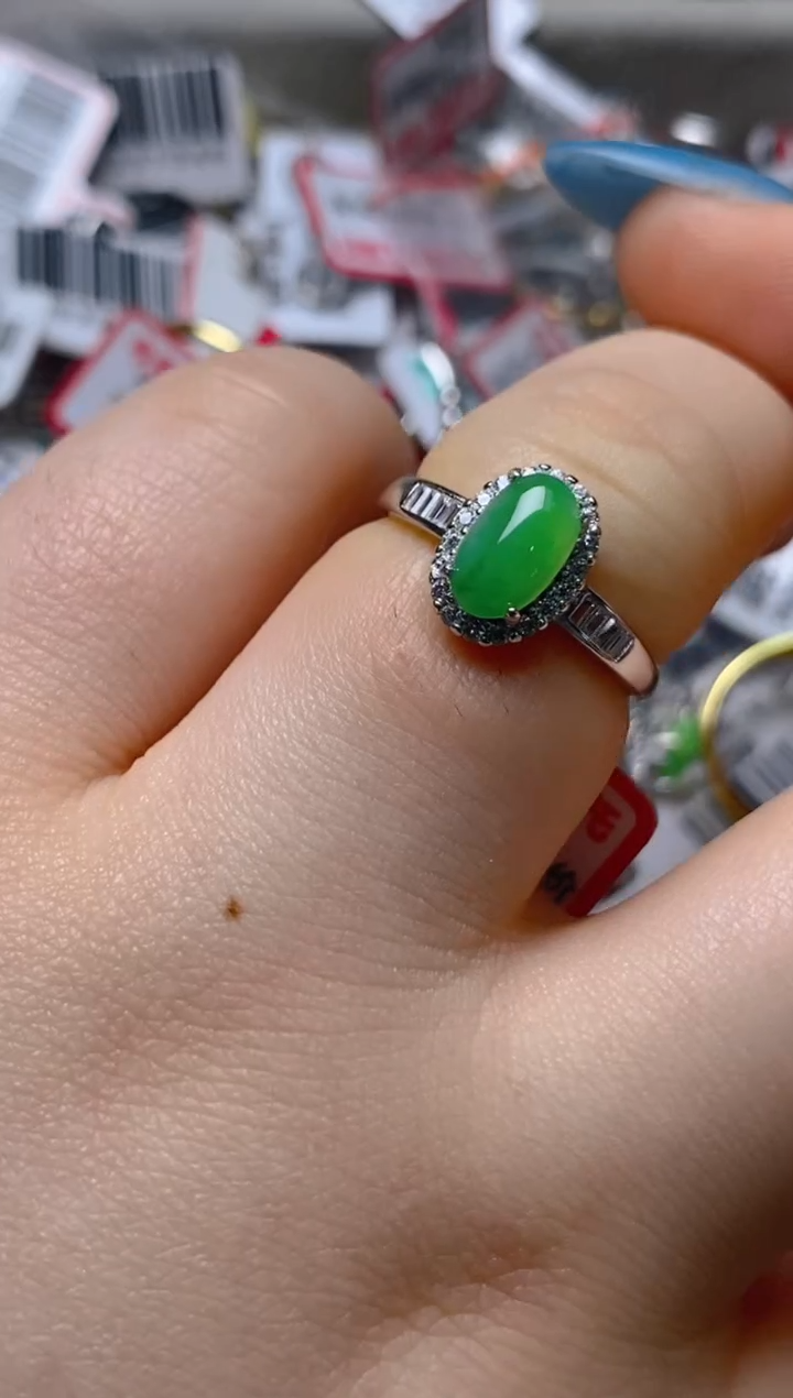 银S925镶嵌戒指翡翠百内无证书