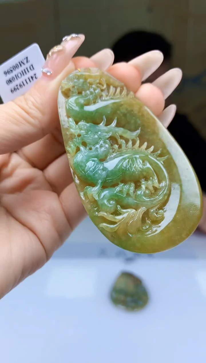 【闪购商品】定制翡翠未镶嵌5152ty-毛货挂件70