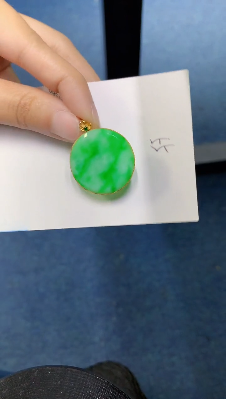 【闪购商品】翡翠颈饰18K金镶嵌000000000