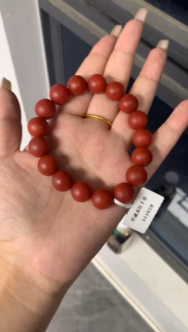 南红玛瑙12MM未镶嵌云南保山阿东寨牛血红单圈