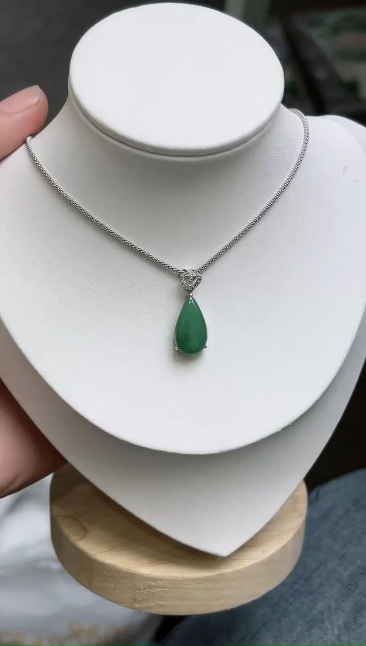 吊坠(赠链)银S925镶嵌翡翠阳*吊坠