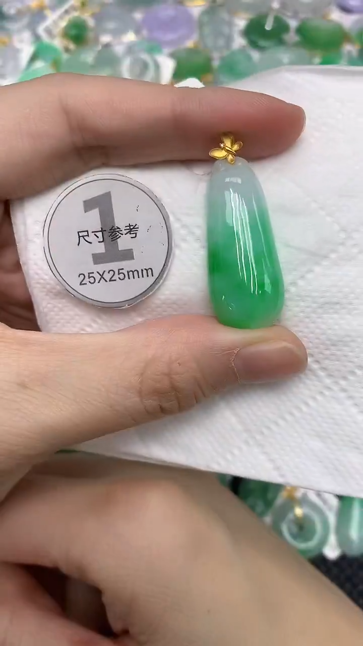 颈饰18K金镶嵌翡翠11111111