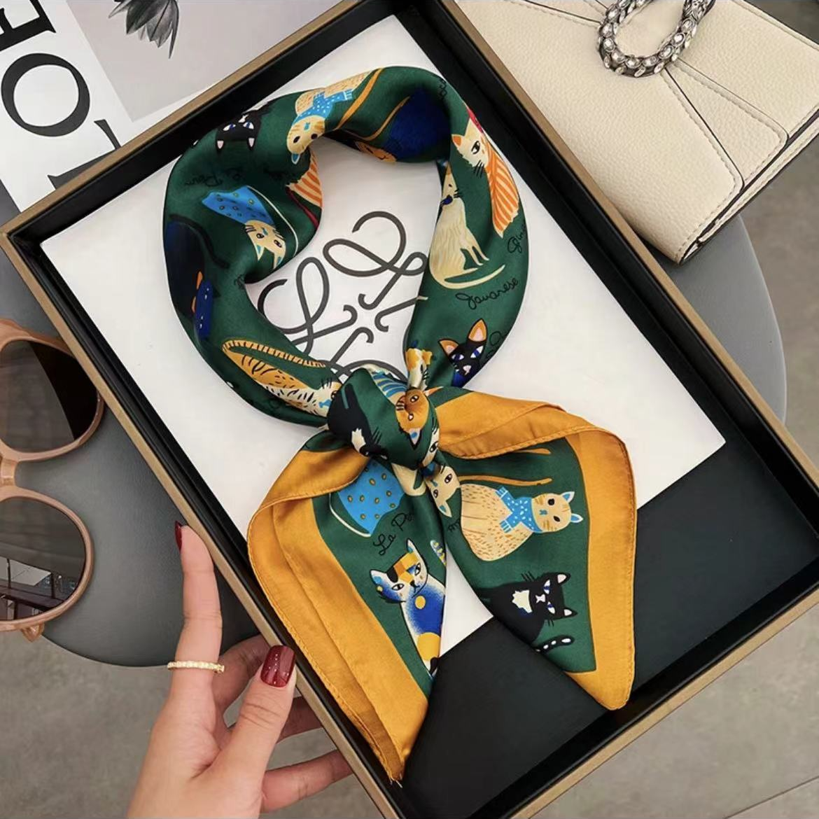 【百变喵咪】时尚新款F272春夏丝缎仿真丝女士布料丝巾防嗮