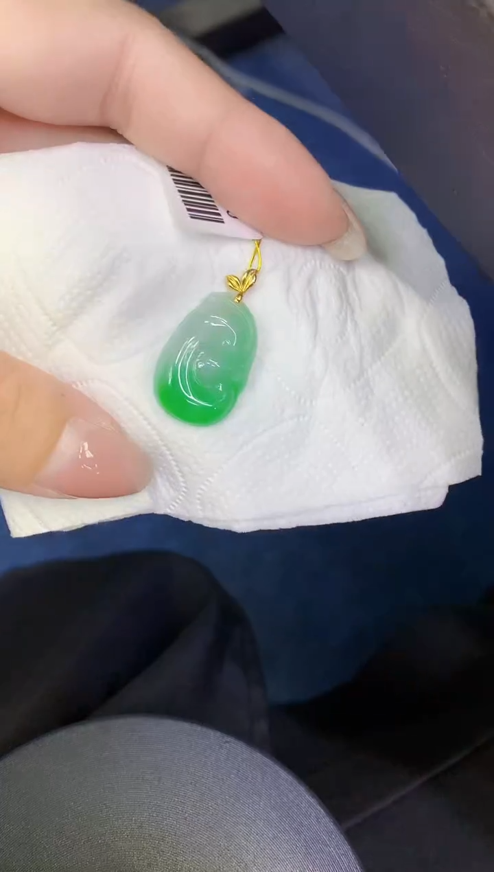 颈饰18K金镶嵌翡翠缅甸天然翡翠A货