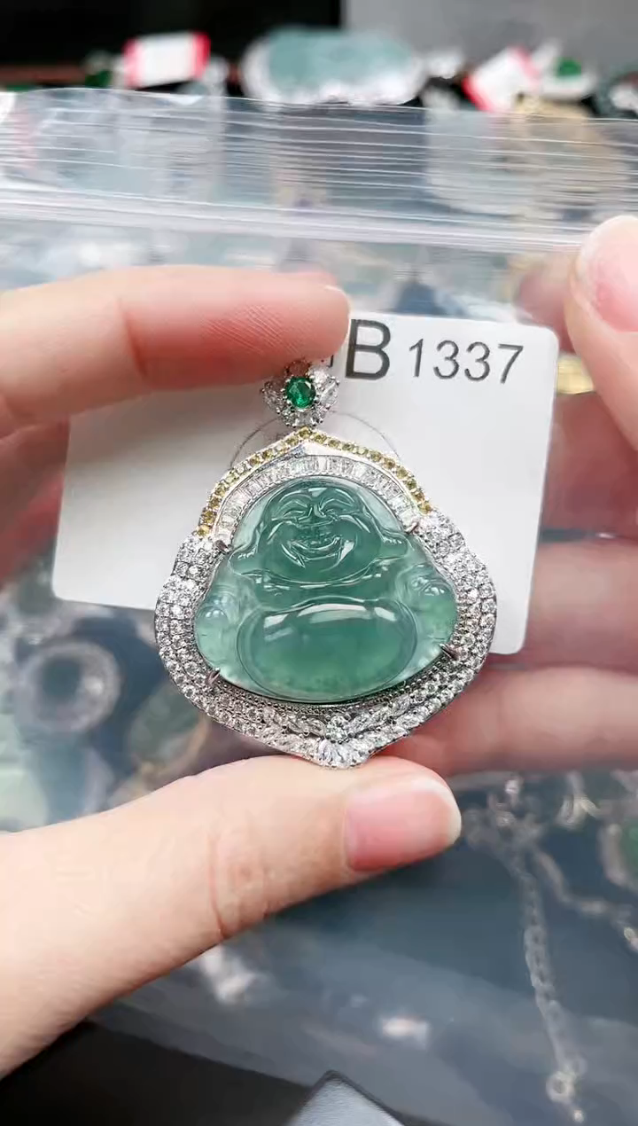 【闪购商品】翡翠颈饰未镶嵌1337赠皮绳