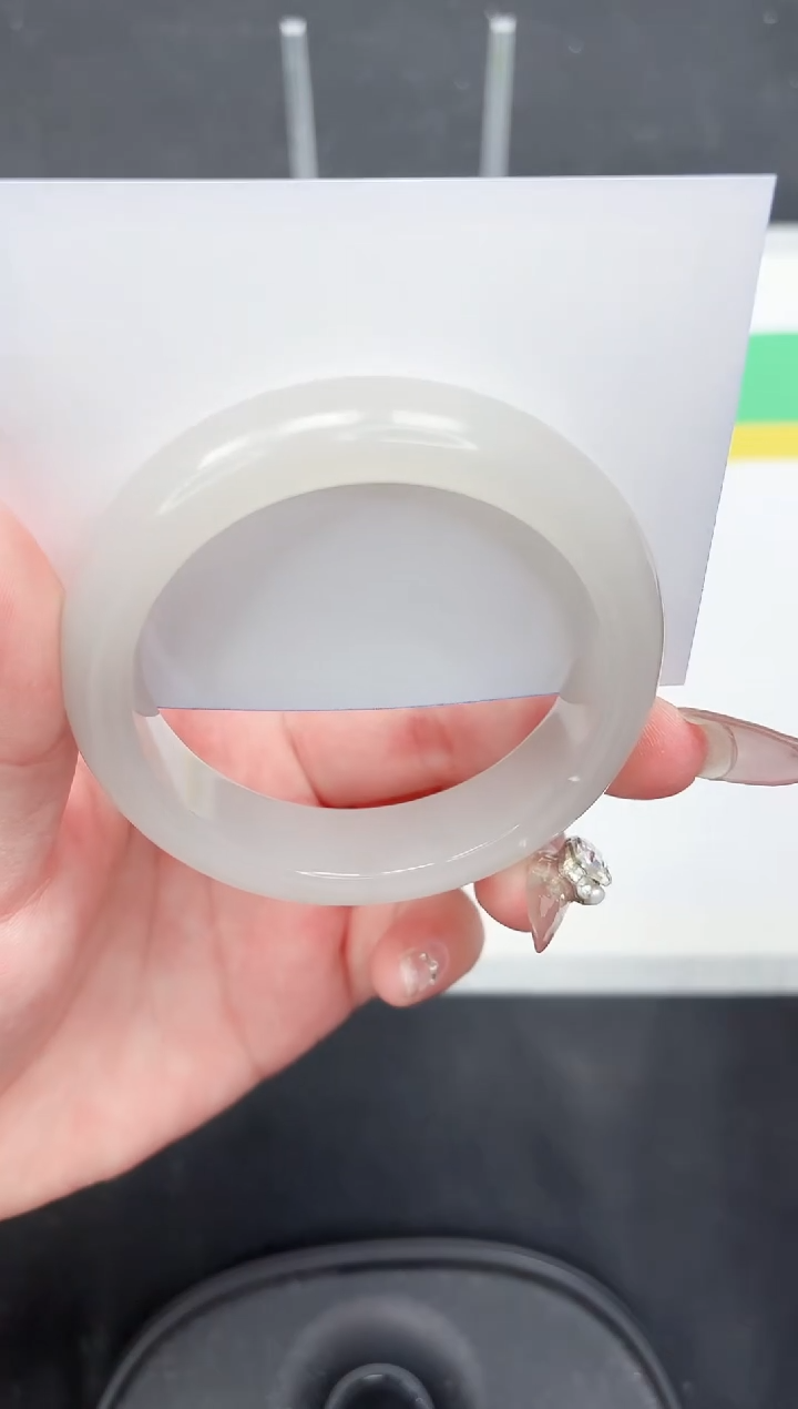 【闪购商品】石英质玉手镯未镶嵌2-55.2