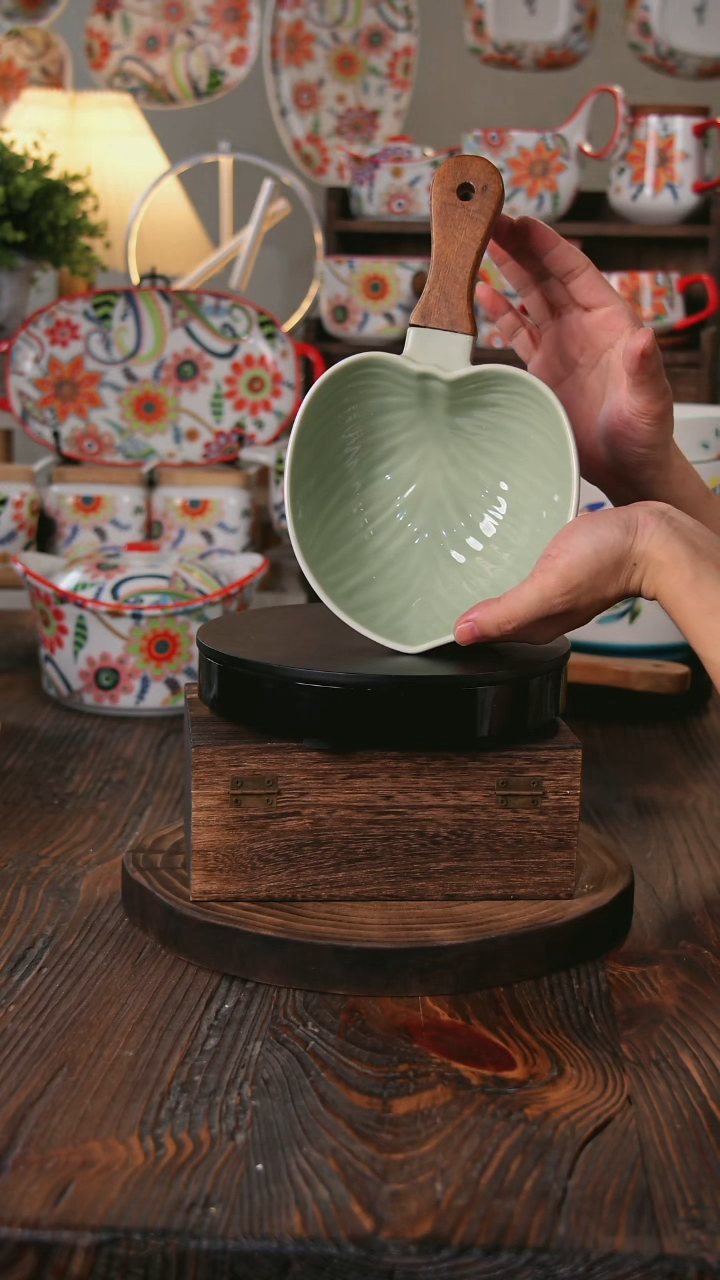 盘叶帘青6.75寸心叶形木手把碗饭碗汤碗
