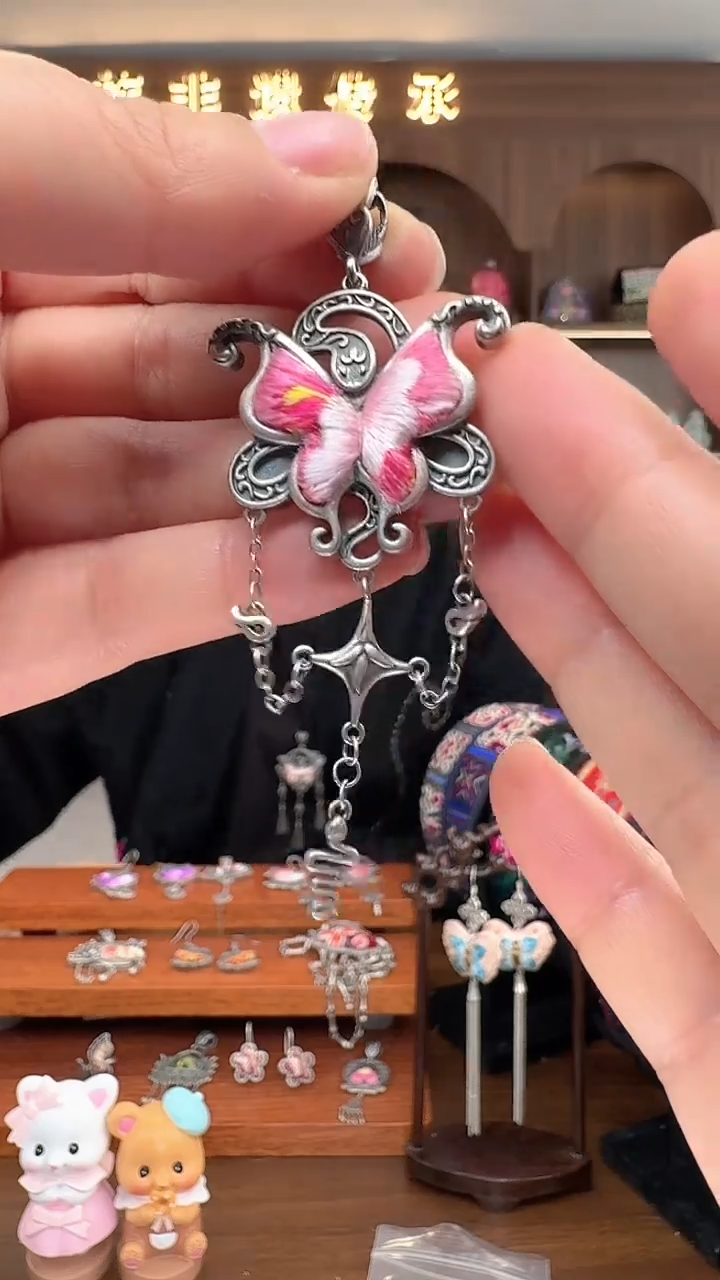 【闪购商品】织绣扶光苗绣传承160