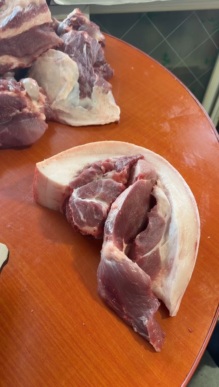中国大陆180食用农产品凤*猪前漕肉2.38凤5