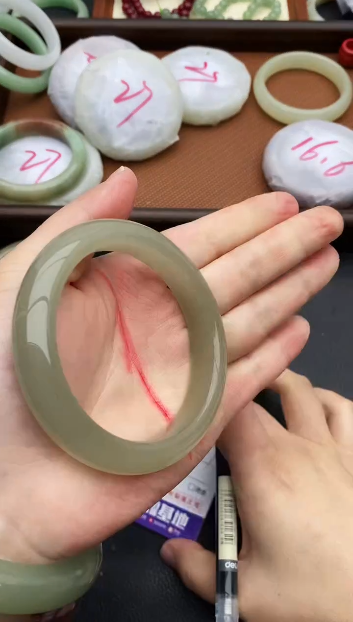 未镶嵌手镯石英质玉254+58/59