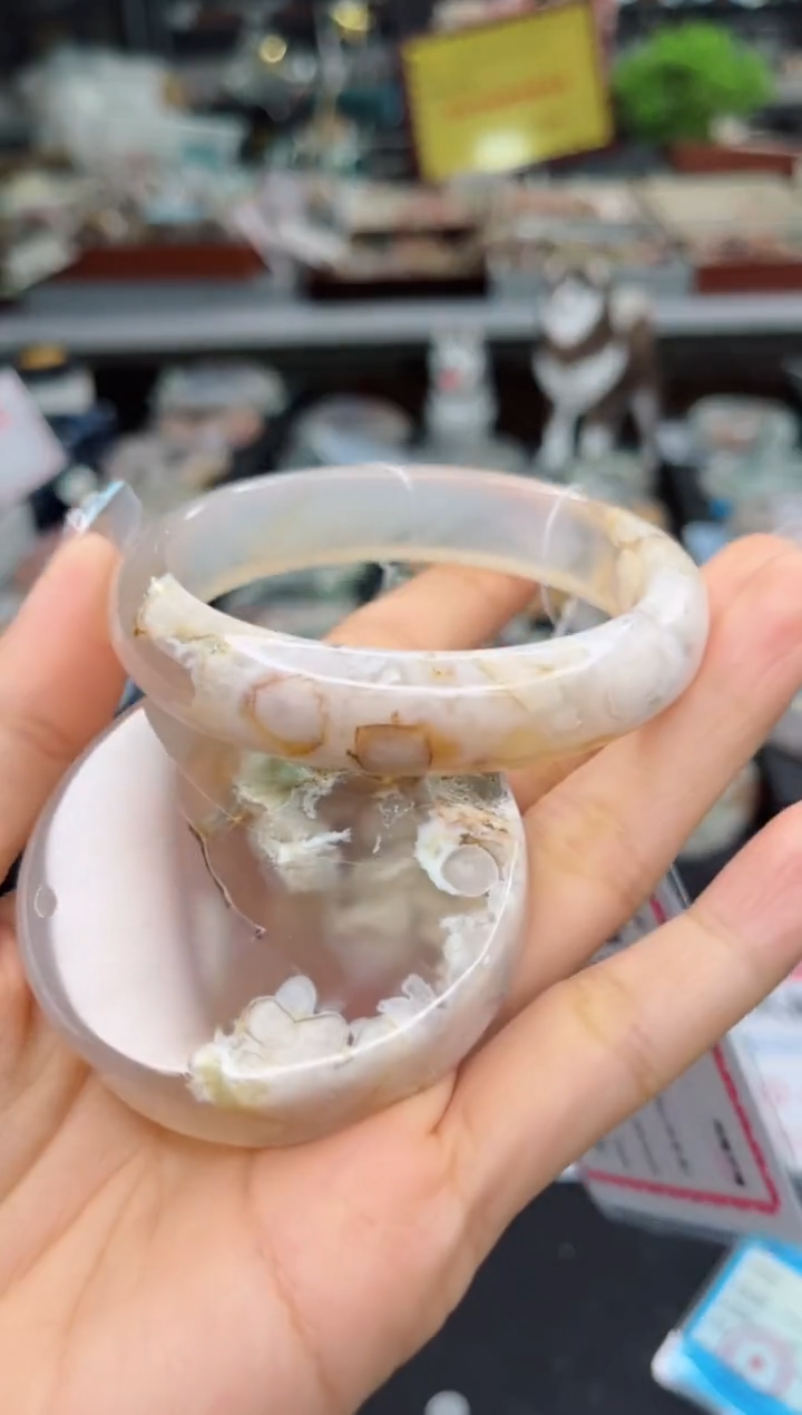 【闪购商品】石英质玉手镯未镶嵌58圈口（赠品镯心）3666649