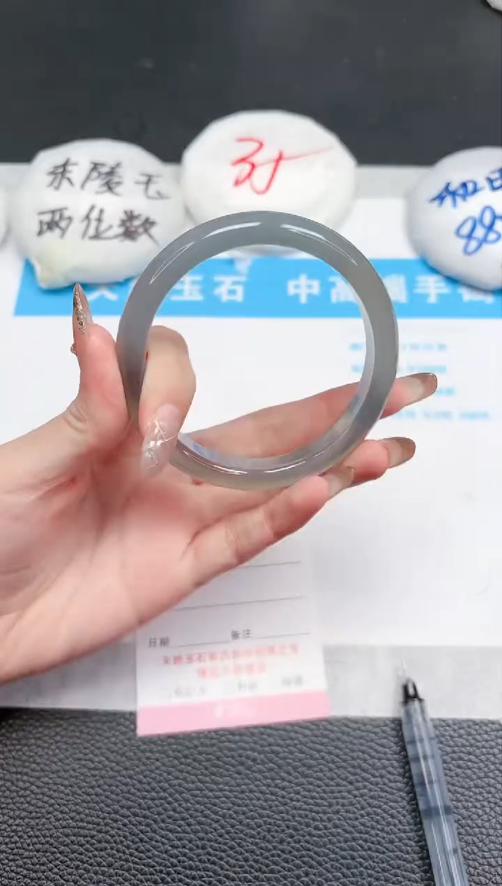 【闪购商品】石英质玉手镯未镶嵌512-60.3