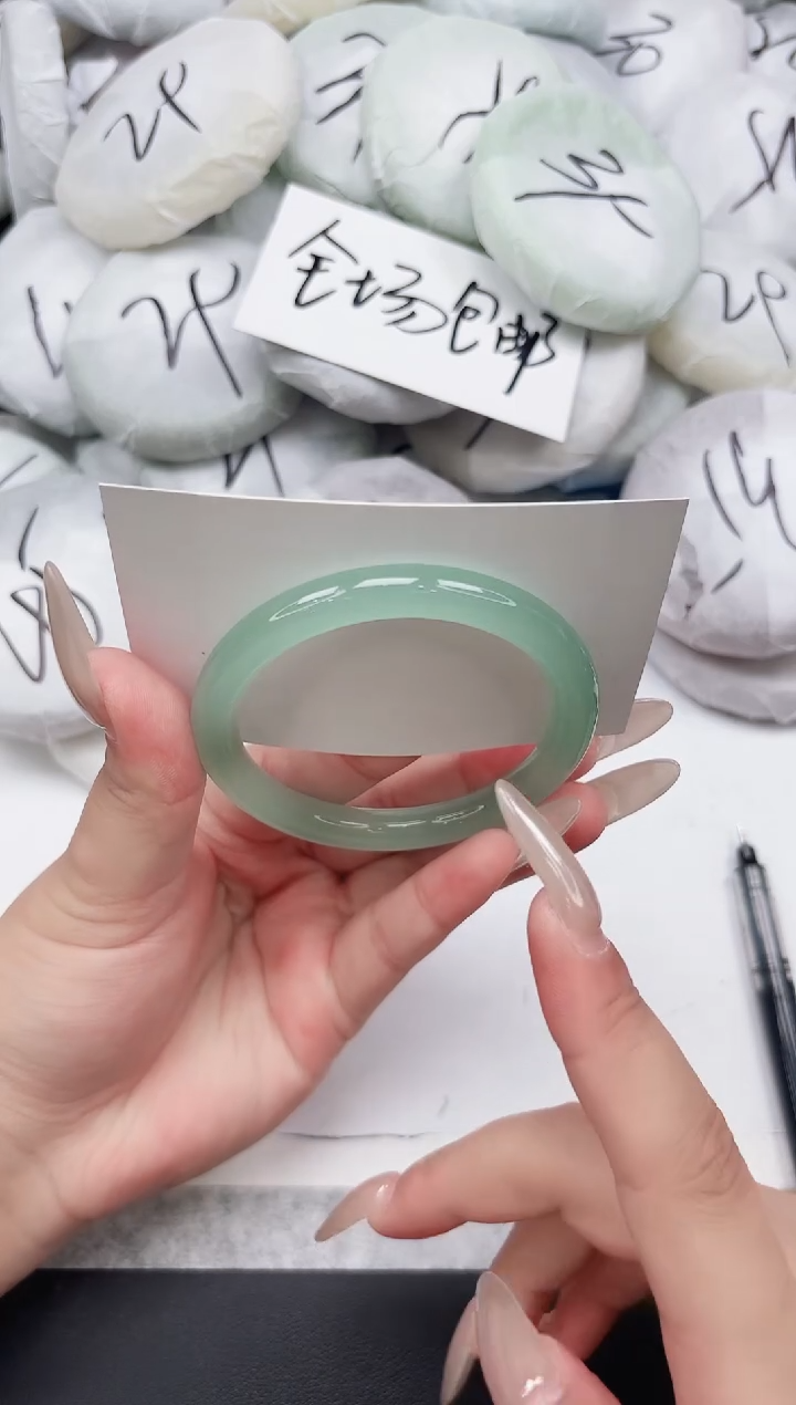 东凌女款手镯219-57.7