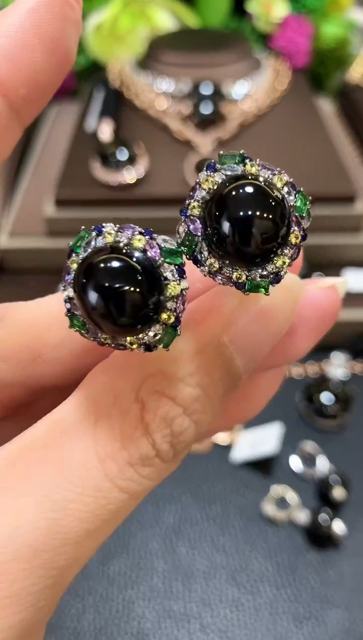 18K金镶嵌翡翠耳饰蒲****^m138  