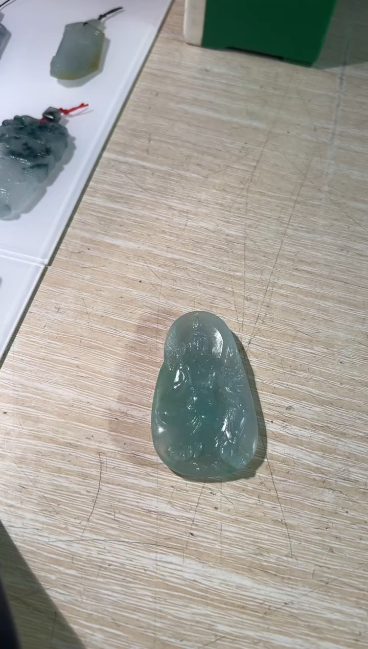 【闪购商品】定制翡翠未镶嵌观音