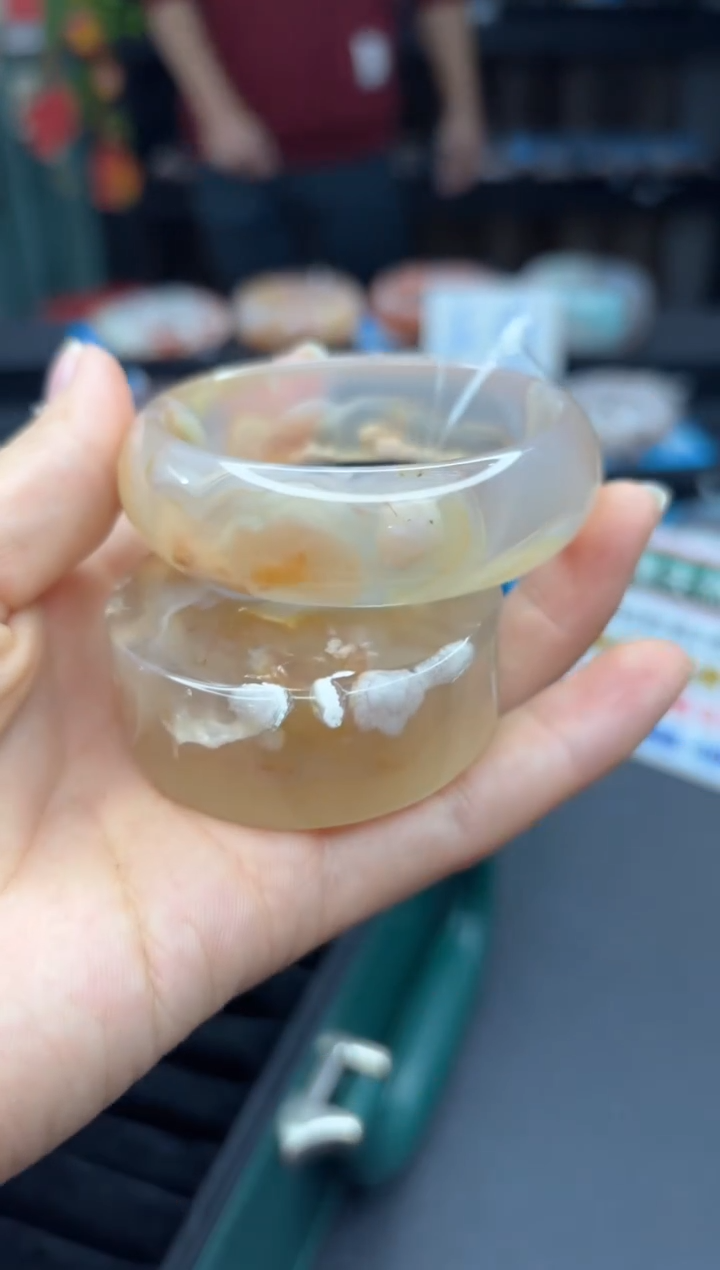 【闪购商品】石英质玉手镯未镶嵌2073（52圈赠送镯心）