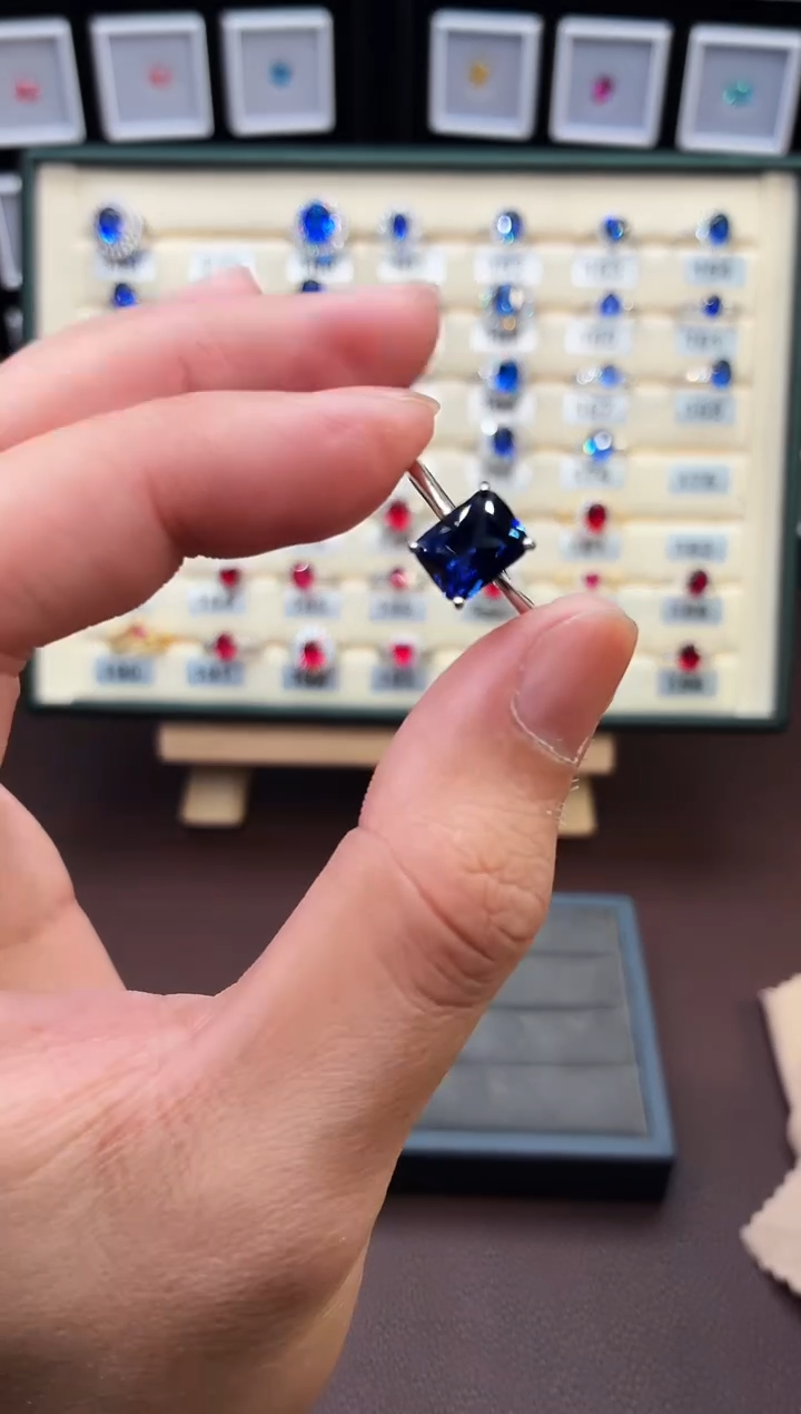 戒指蓝宝石银S925镶嵌111