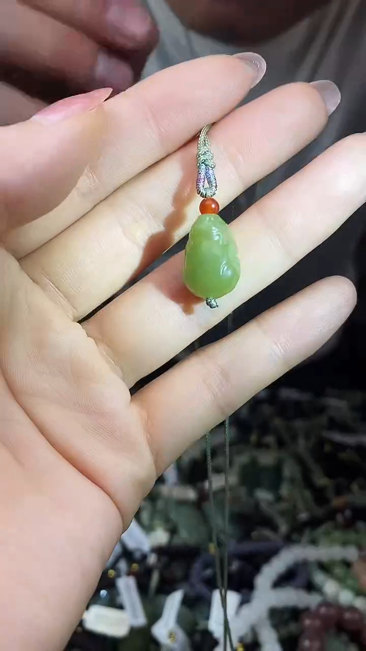 颈饰未镶嵌和田玉多样性发货，拍一发一