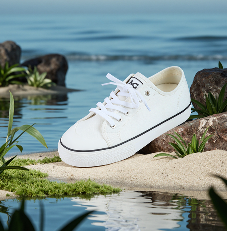 敏哥-Magic Garden月光奶油白时光小白帆布鞋百搭MG242Q020-B