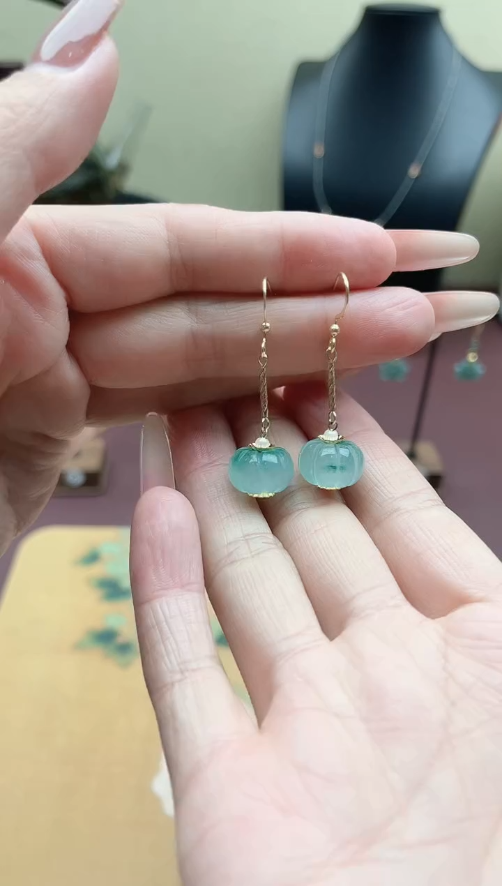 未镶嵌石英质玉（天山翠）耳饰00大南瓜