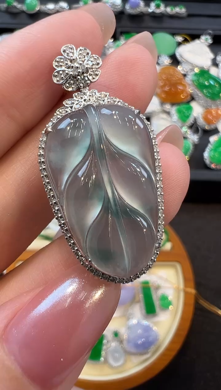 翡翠18K金镶嵌吊坠(不含链)吊坠