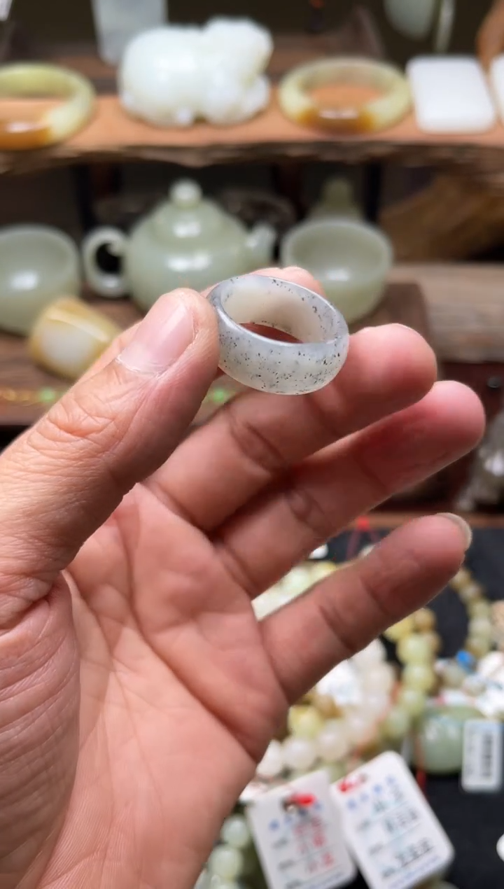 【闪购商品】和田玉戒圈未镶嵌点墨青花戒圈 20+