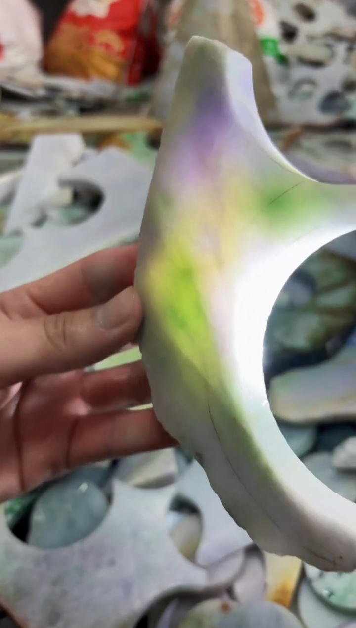 【闪购商品】翡翠颈饰未镶嵌A货白谭2517