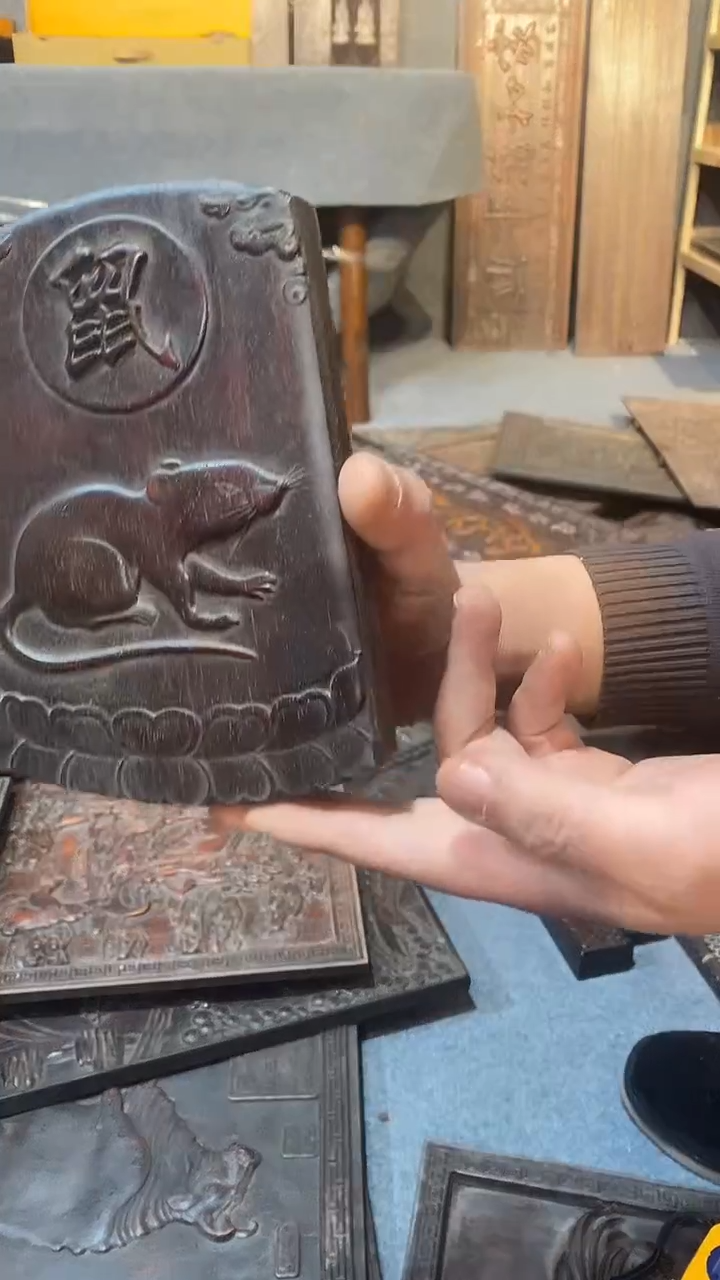 【闪购商品】木紫檀雕刻一物一拍以直播间为准