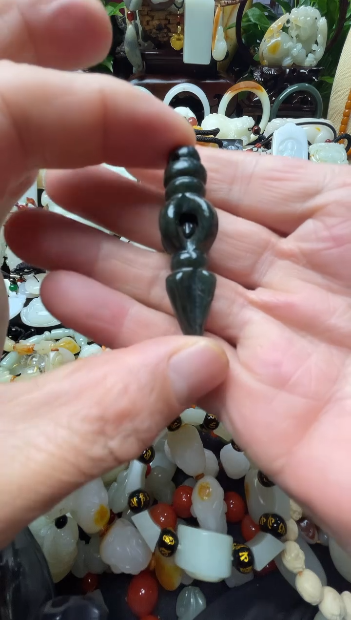 未镶嵌和田玉挂件挂件