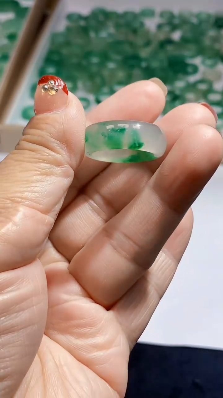 【闪购商品】石英质玉戒指未镶嵌天然A货非洲翠，石英玉