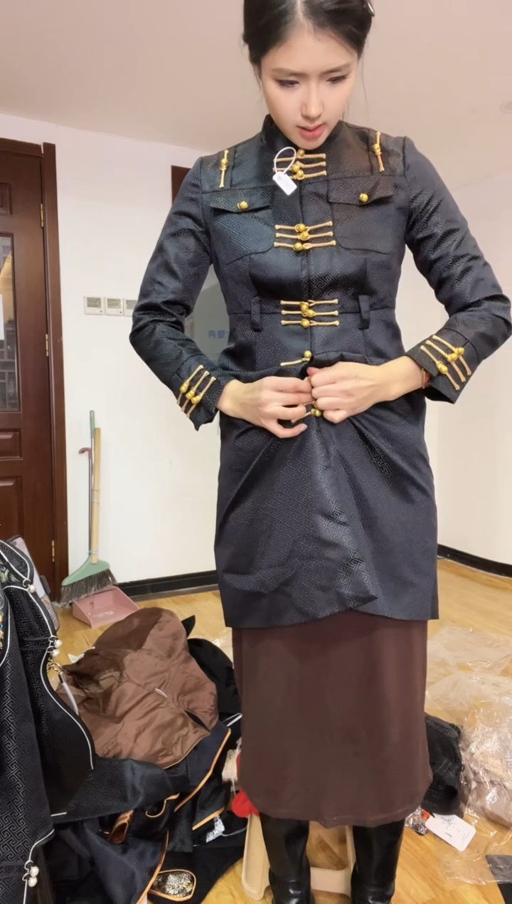 外套  M   100斤以里