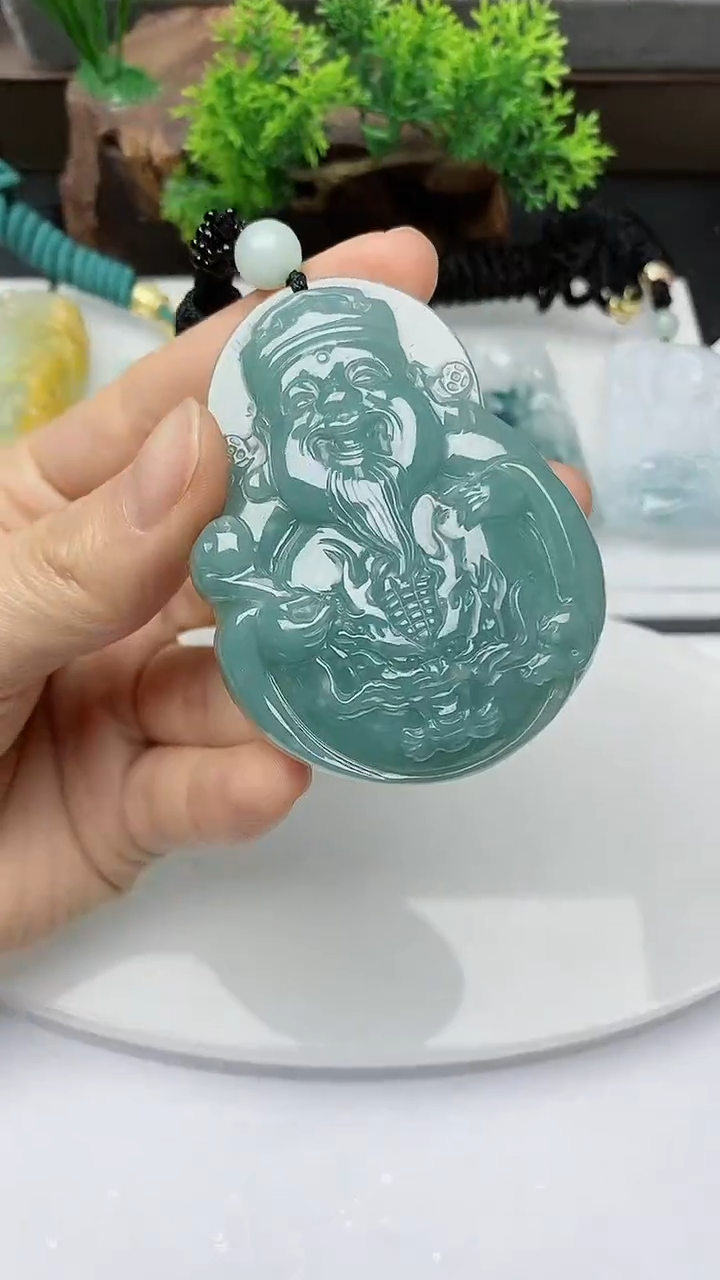 【闪购商品】翡翠颈饰未镶嵌