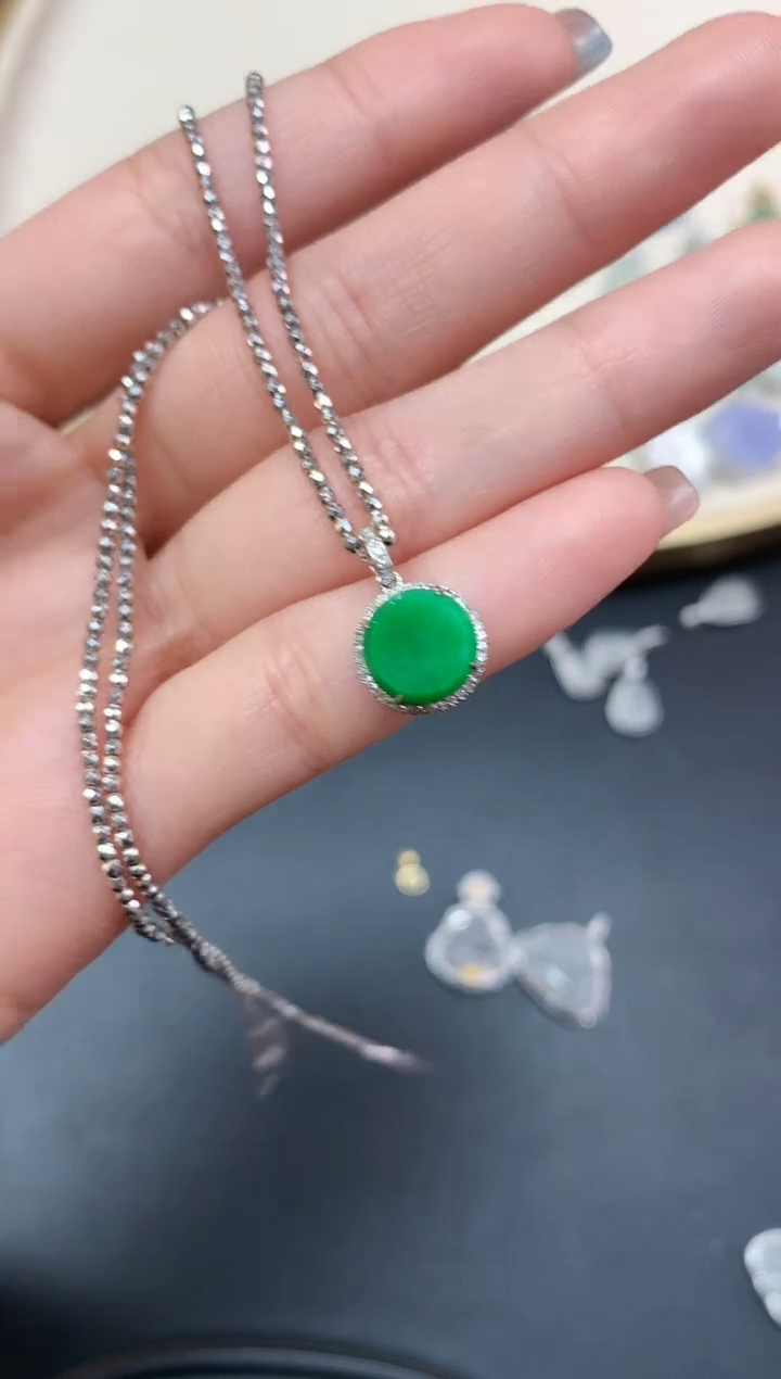 【闪购商品】翡翠吊坠(不含链)18K金镶嵌吊坠多样性发其一A119|2980