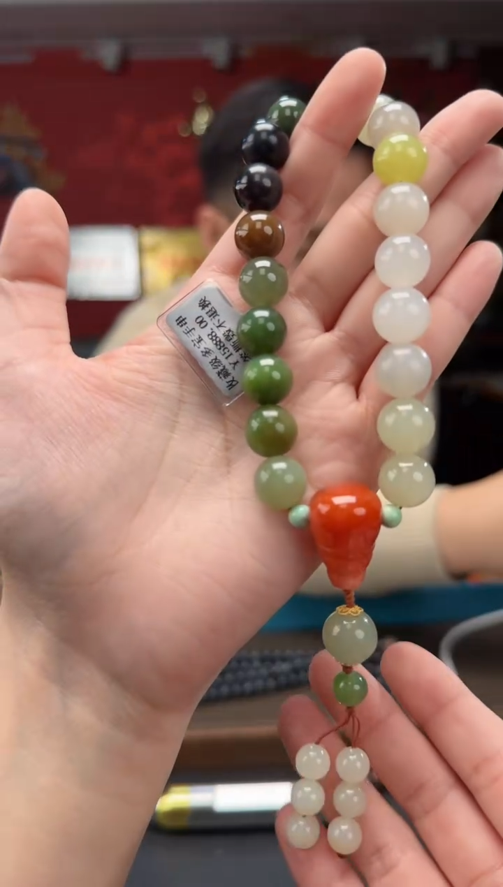 【闪购商品】和田玉.未镶嵌多宝手持