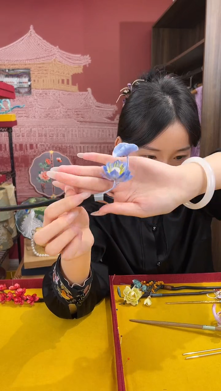 【闪购商品】刺绣非遗绒花（发饰）