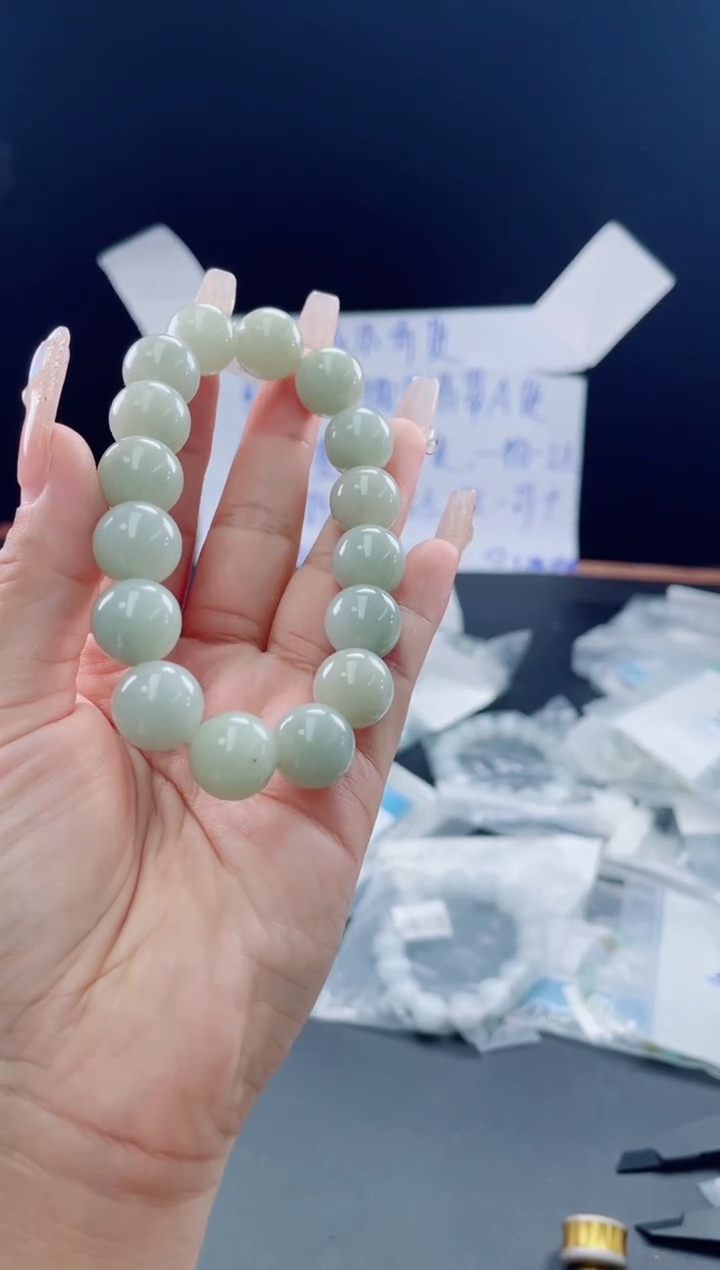 未镶嵌定制翡翠珠串