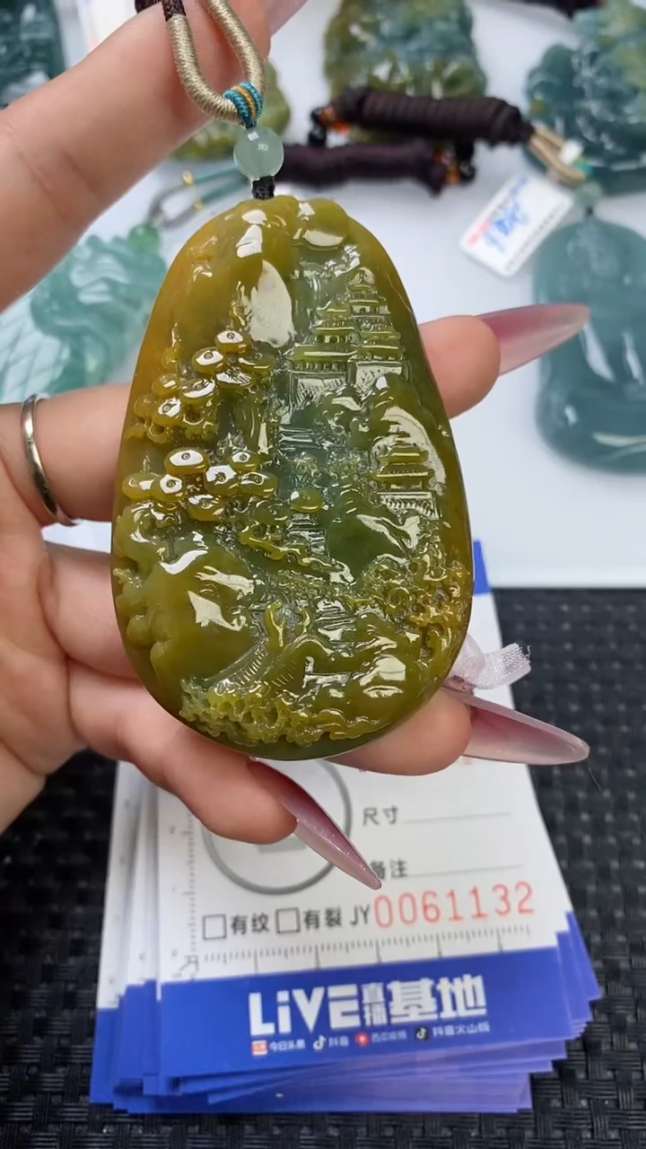 【闪购商品】翡翠颈饰未镶嵌11111111111111