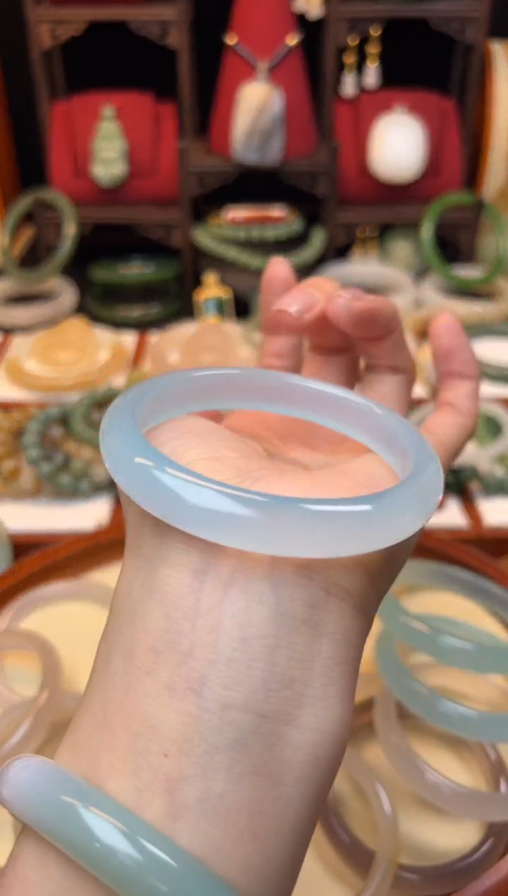 【闪购商品】玛瑙/玉髓手镯未镶嵌60