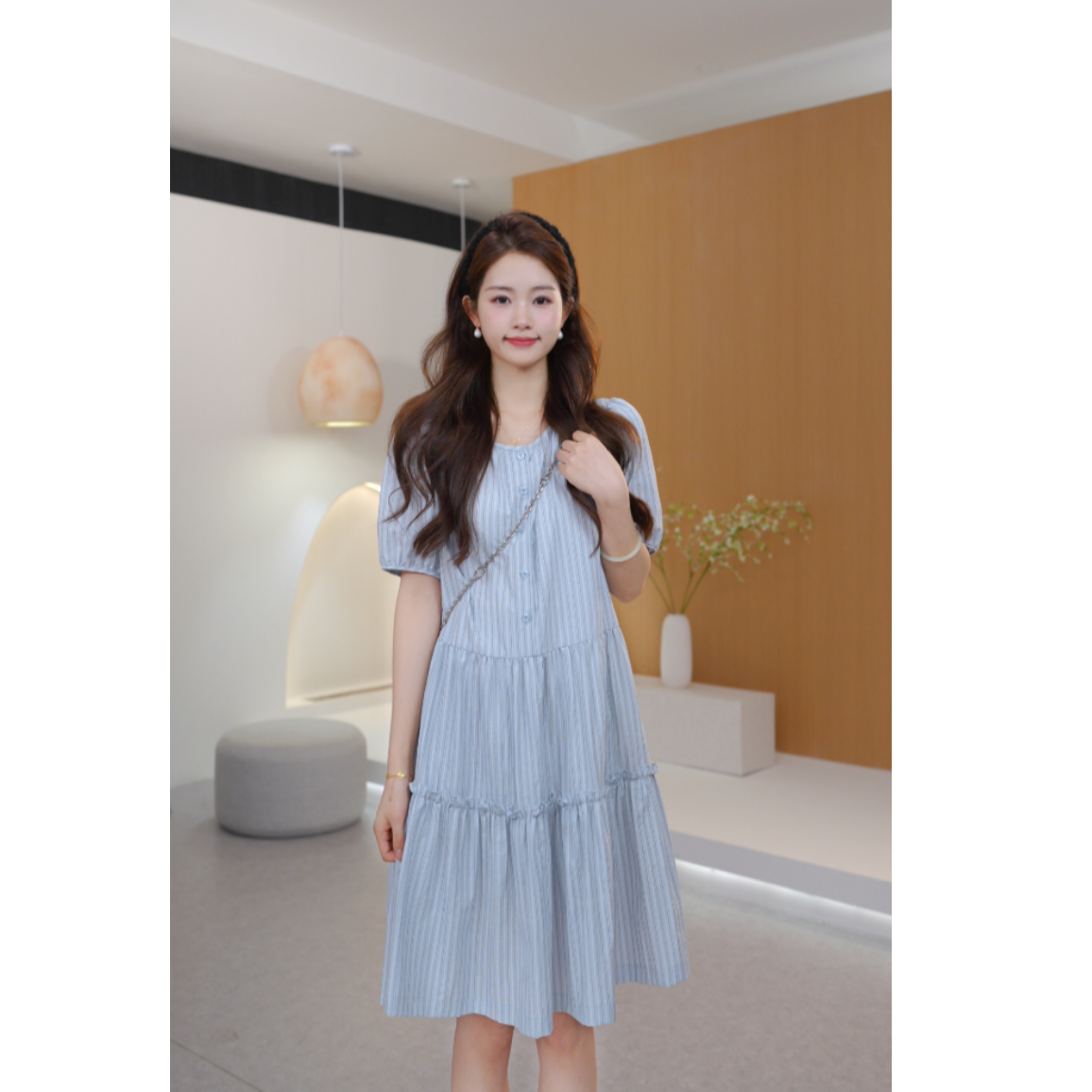 Basic House/百家好夏季蓝色条纹显瘦小众设计感甜美裙子