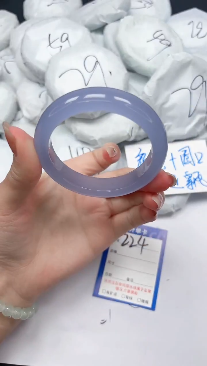 未镶嵌手镯石英质玉224/5657