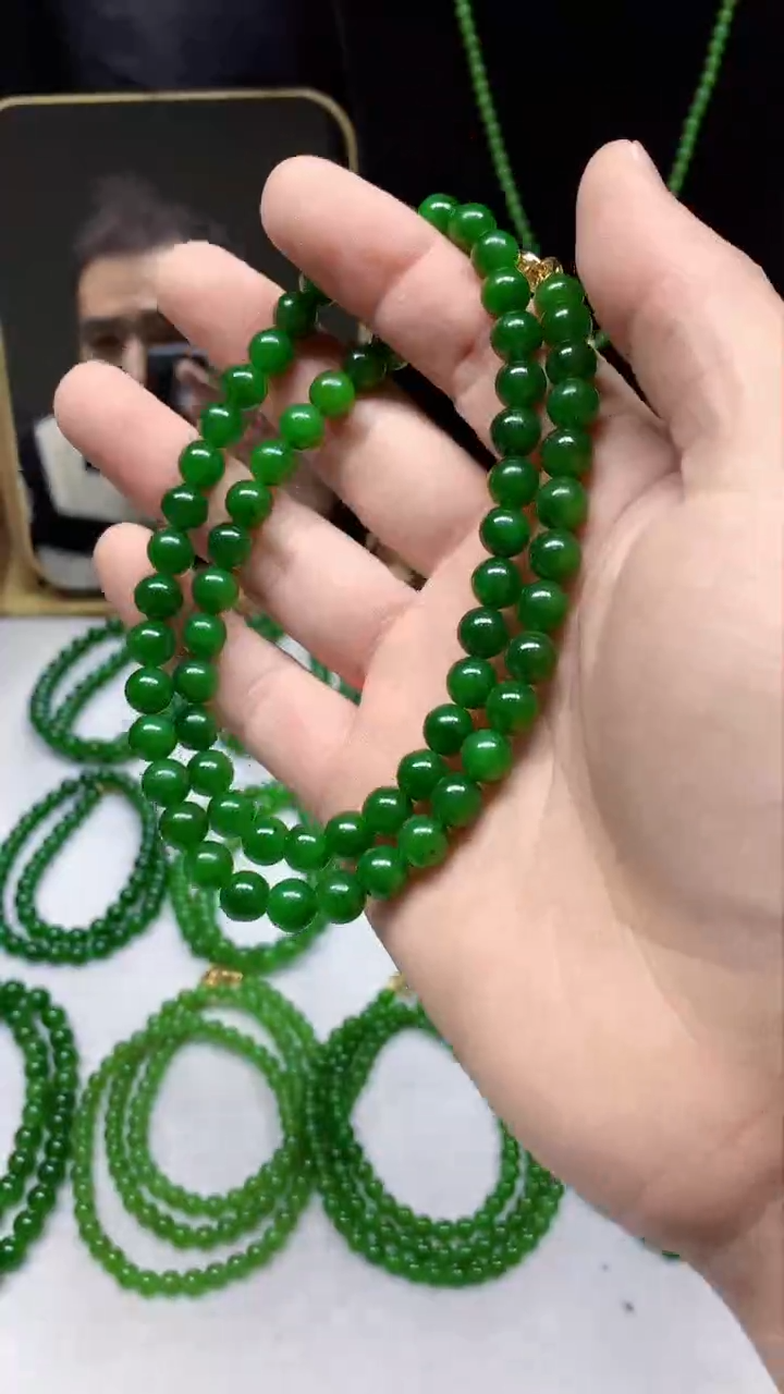 【闪购商品】和田玉（碧玉）颈饰未镶嵌卡8  68颗 菠菜绿