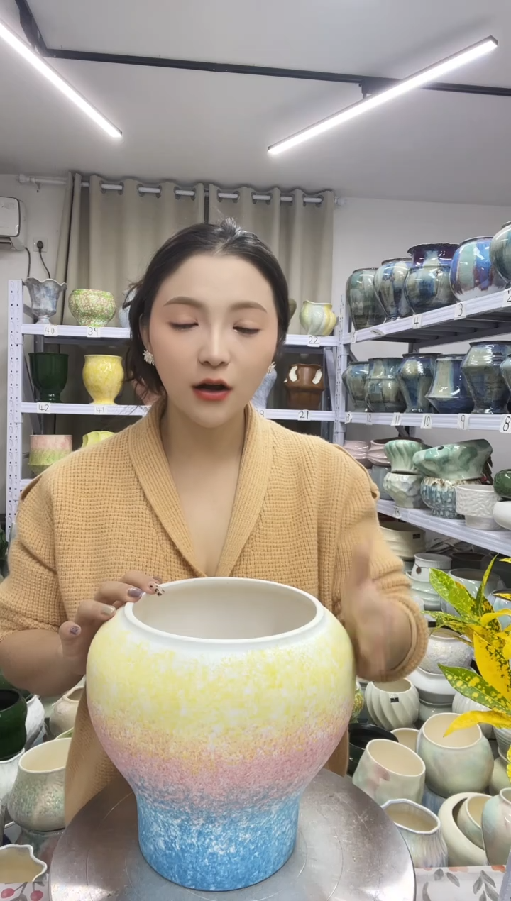 【12.1】花盆 高度：20  口径：15