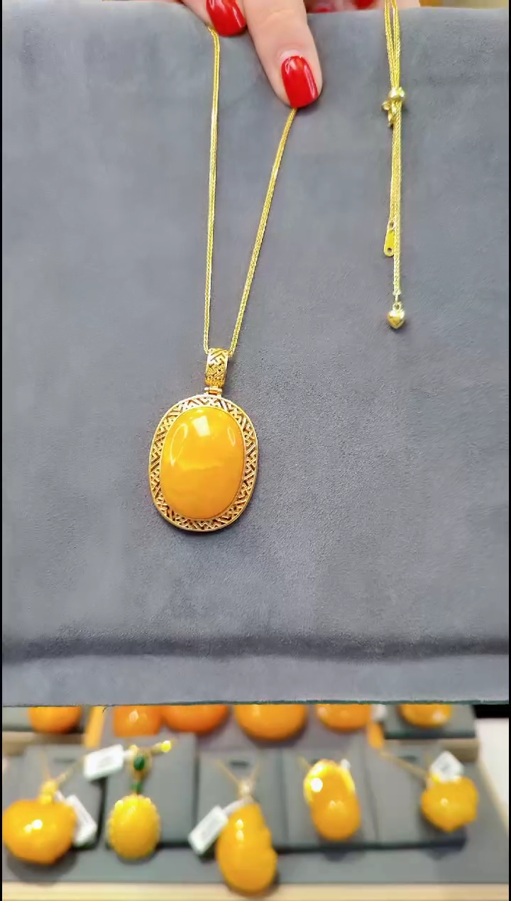 【闪购商品】蜜蜡吊坠(赠链)银S925镀金镶嵌H242蜜蜡吊坠