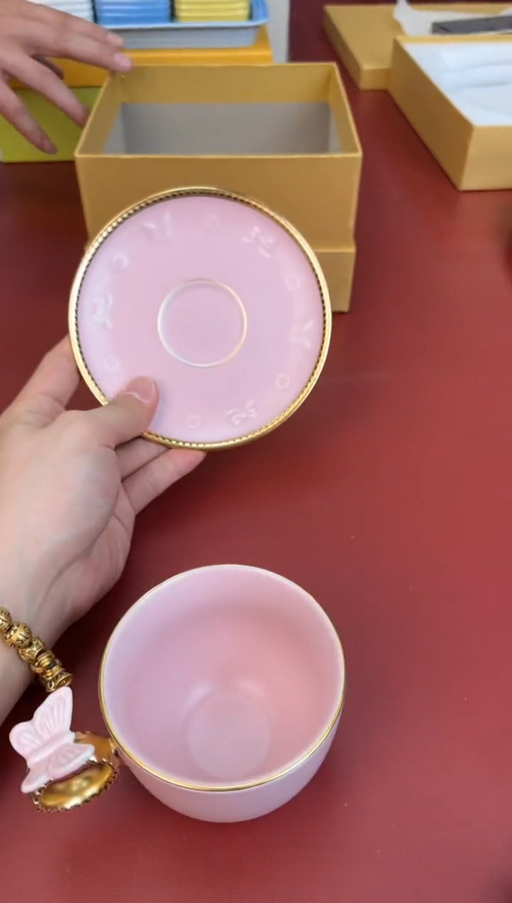 【闪购商品】瓷片新号开播全场漏@@H964