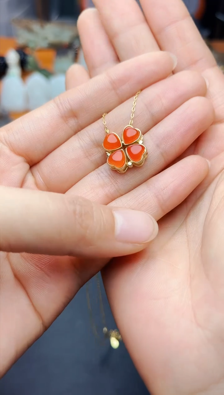 【闪购商品】南红玛瑙颈饰银S925镶嵌四叶草