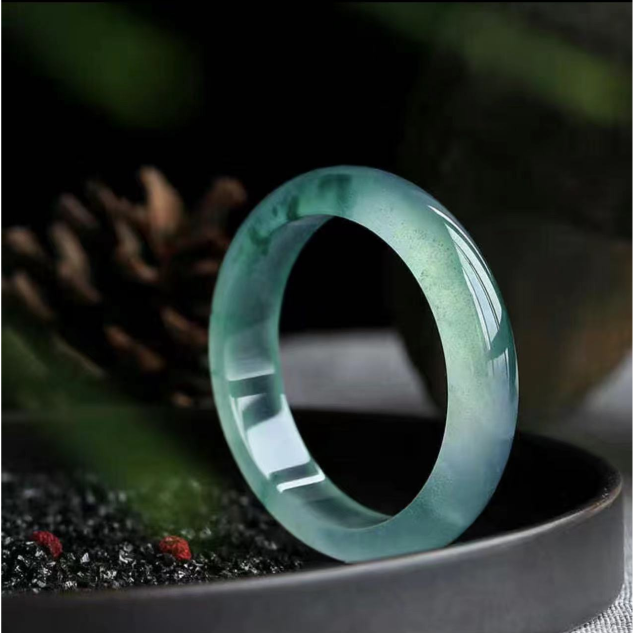 翡翠A货精美高冰手镯